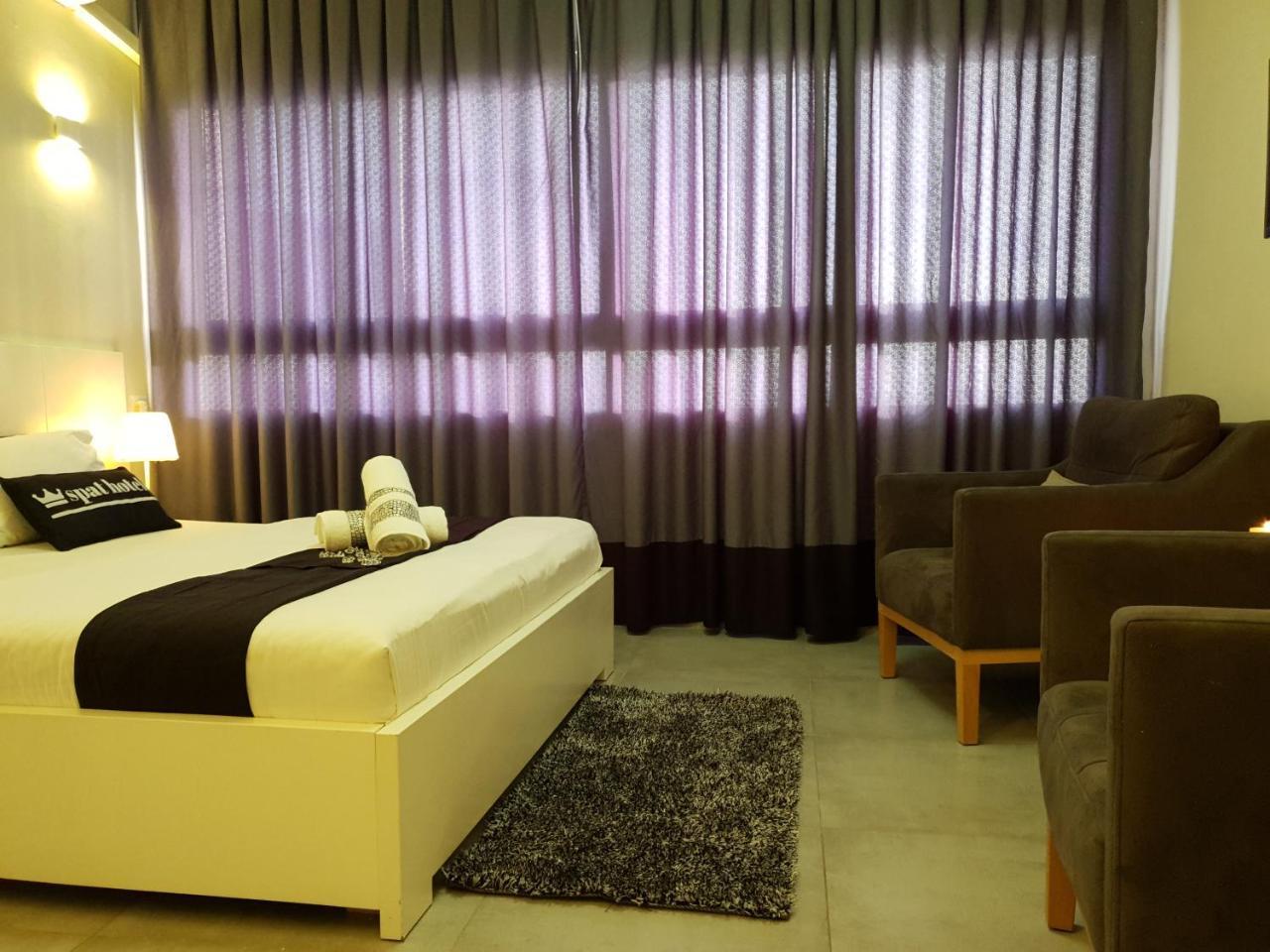Spat Hotel Aschdod Exterior foto
